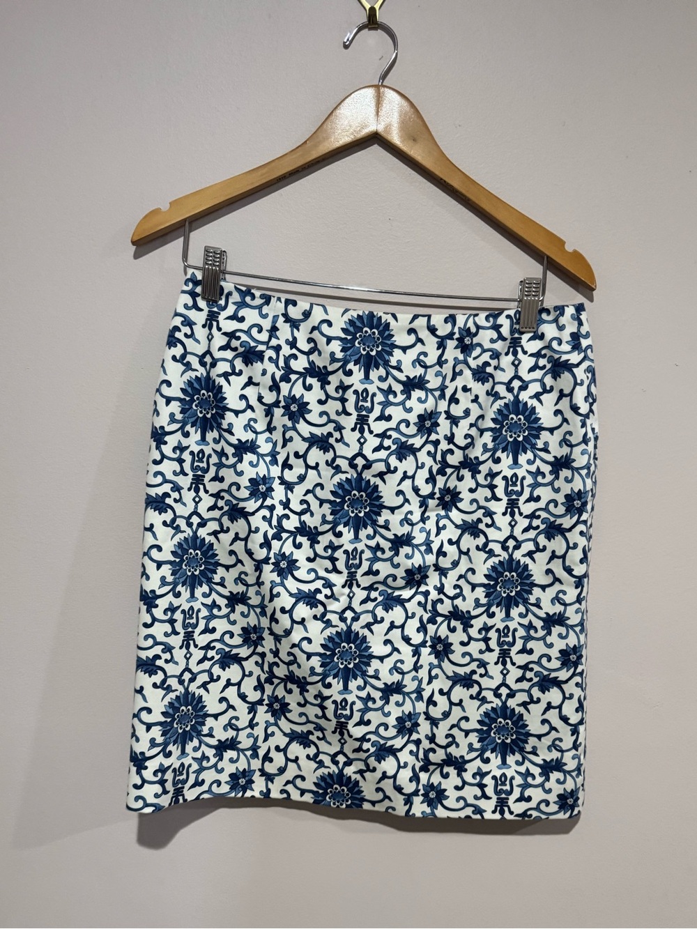 Lauren Ralph Lauren Skirt Womens Size 8 White Blue Floral Short Lined
